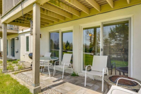 Ski-inandSki-Out Peru Condo with Fire Pit and Grill!